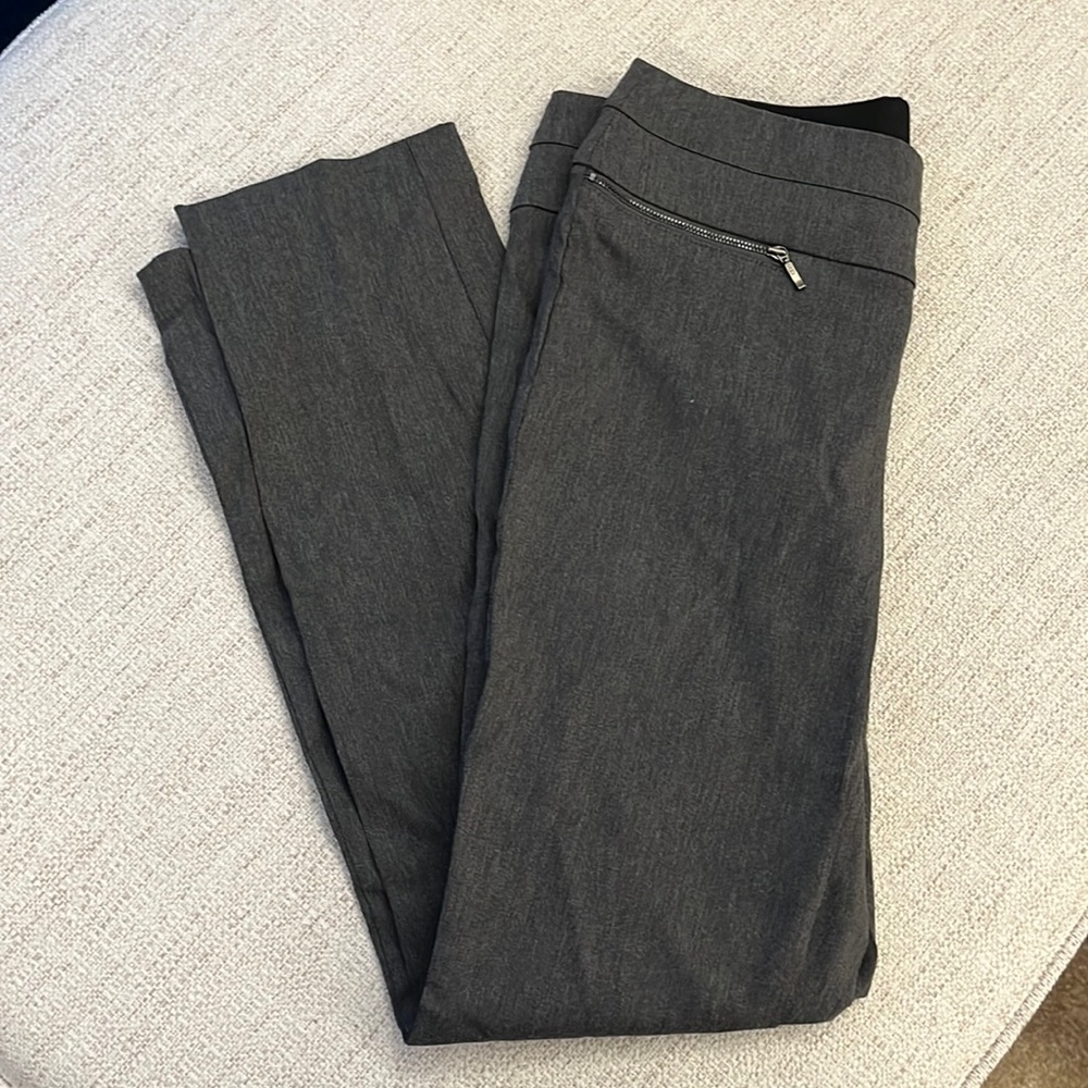 Candies women size 6 dress pants